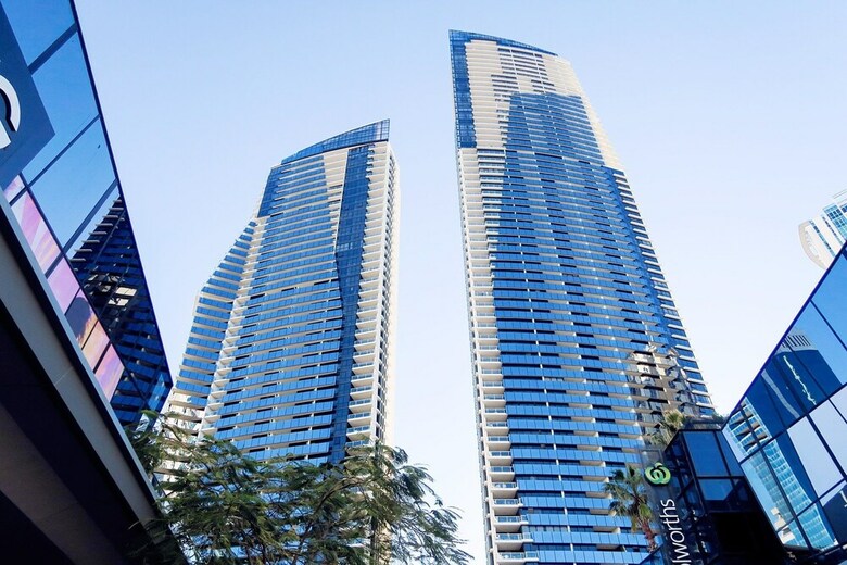 Apartamentos Circle On Cavill Apts - Holiday Paradise