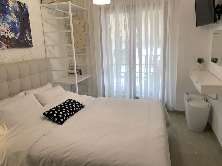 Katerina Apartments