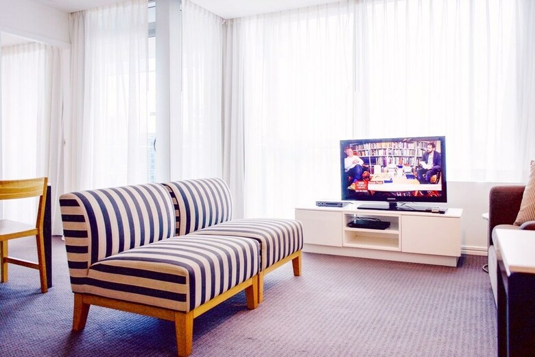H Residence Apartments- Holiday Paradise