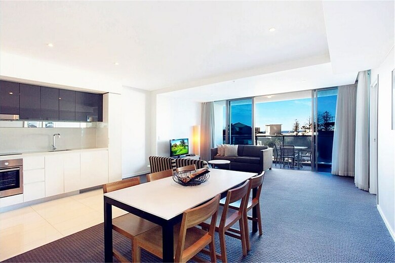 H Residence Apartments- Holiday Paradise