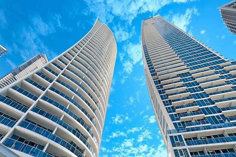 H Residence Apartments- Holiday Paradise