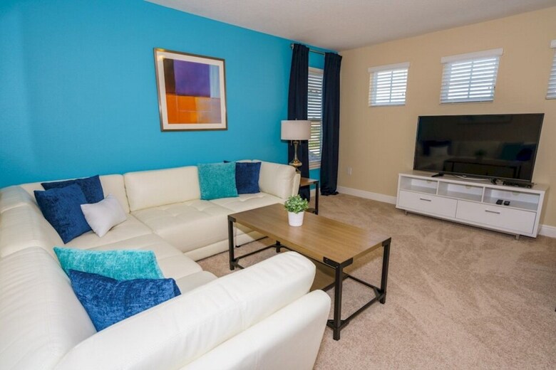 Solterra - 5380 Oakbourne By�fairytale�vr