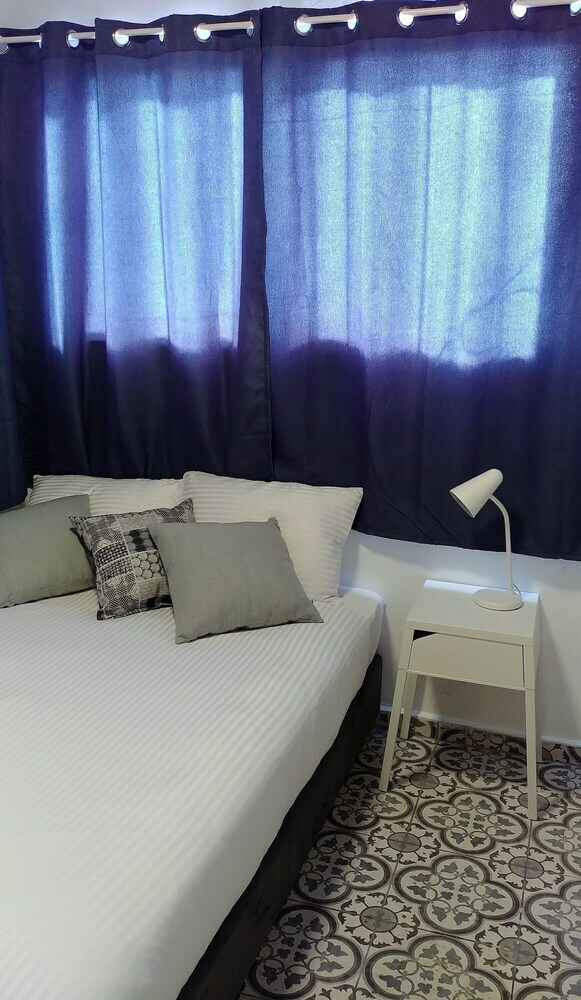 Neve Tzedek Apartments