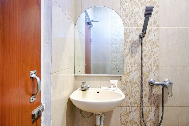 Oyo 1683 Hotel Musafira Syariah