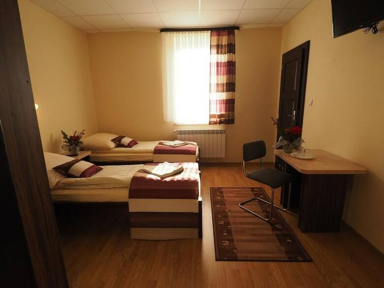 Hotel Dw Poronianka