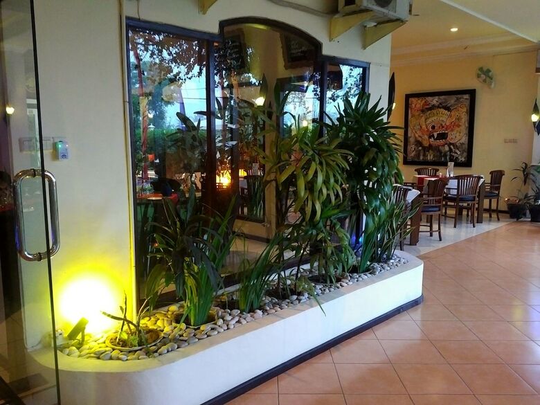 Bali Paradise Hotel Boutique Resort
