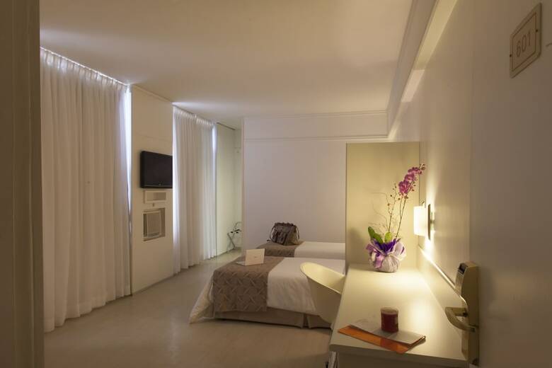 Hotel Boulevard Plaza