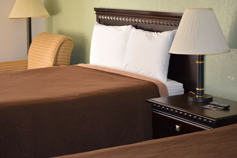 Motel Stay Inn And Suites
