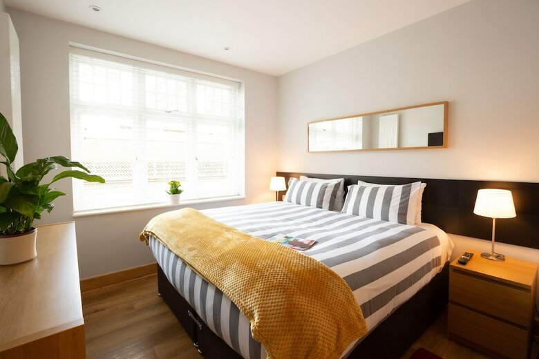 Apartamentos Homefromholme Alban House