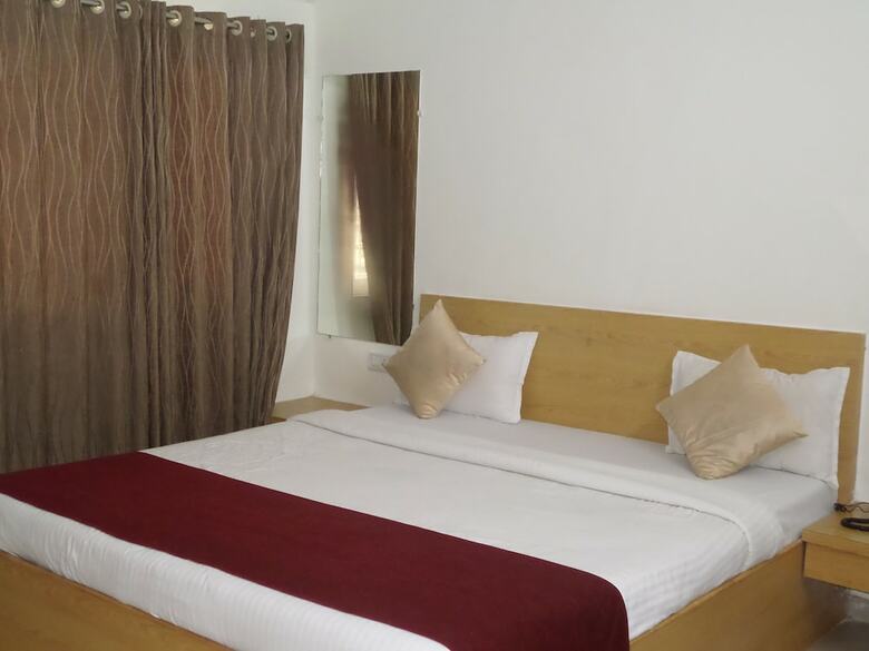 Hotel Kaka's  Sai Krupa