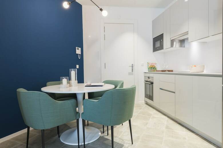 Home Club Barquillo Apartments