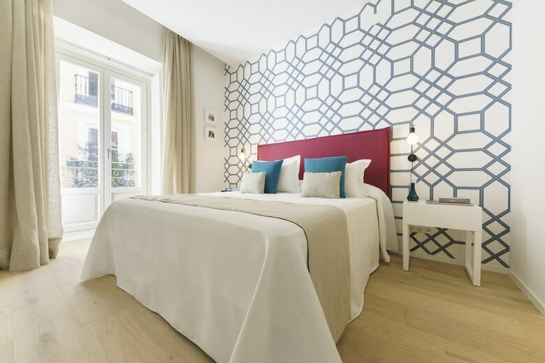 Home Club Barquillo Apartments