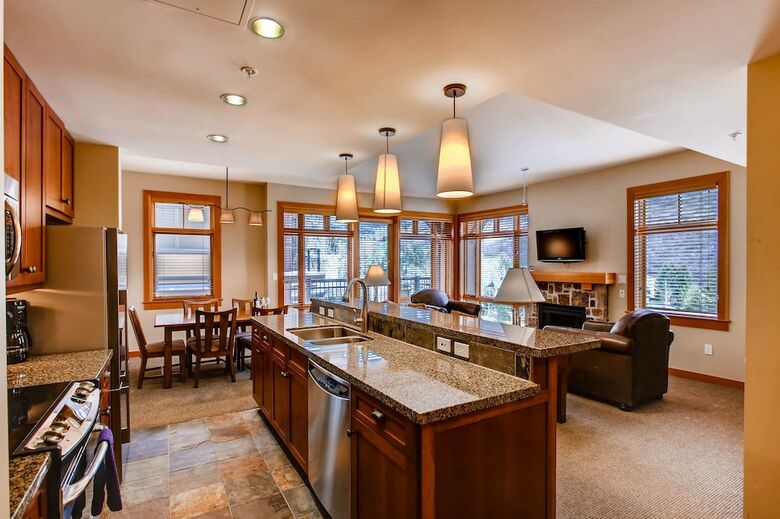 Capitol Peak Lodge By Snowmass Mountain Lodging