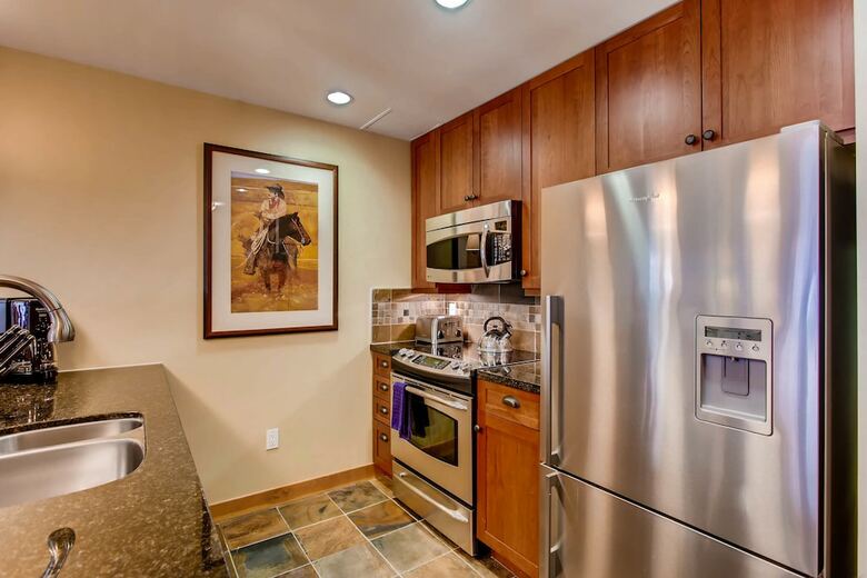 Capitol Peak Lodge By Snowmass Mountain Lodging