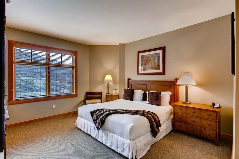 Capitol Peak Lodge By Snowmass Mountain Lodging