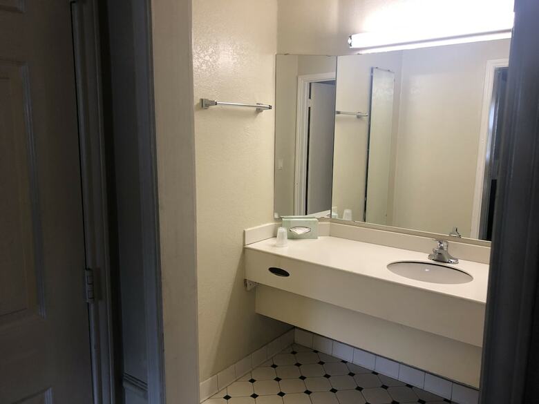 Hotel Americas Best Value Inn Denver