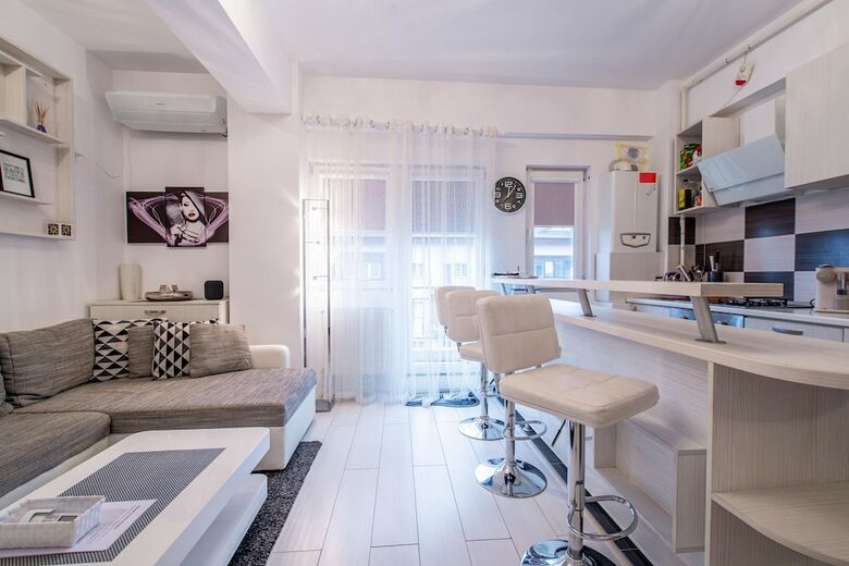 Apartamentos Studio Militari Residence M1