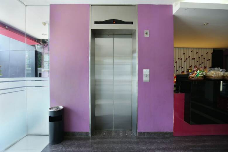 Hotel Oyo 136 Manggis Inn