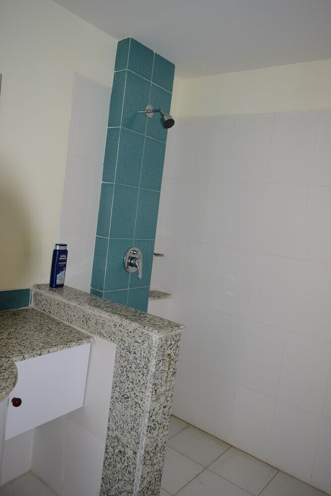 Aparthotel Vehomes Spacious Condo In Greater Noida