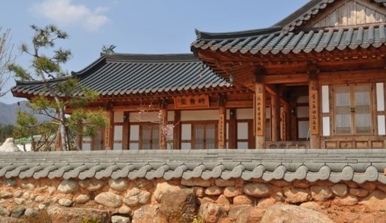 Hotel Peepul Hanok Stay