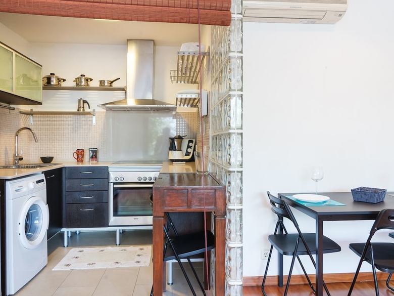Apartamentos Beachfront Studio 20 Mins To Bcn Center