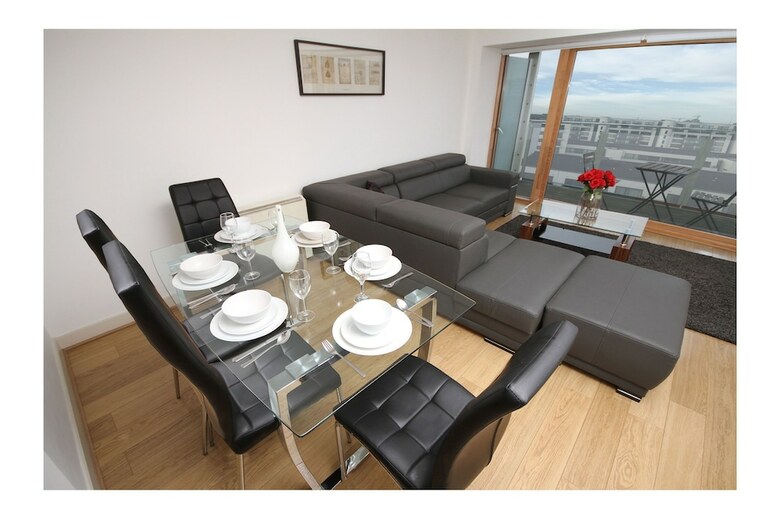 Grand Canal Square Luxury Apartment