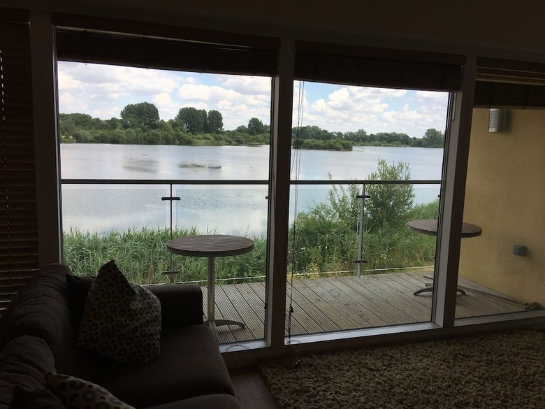 Chehondo - Clearwater: Luxury Lakeside Cottage