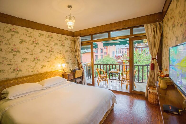 Hostal Lugu Lake Love Inn