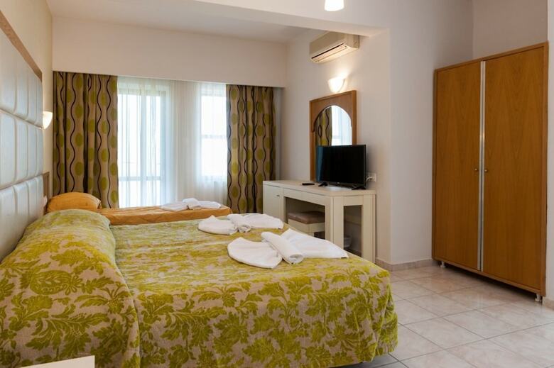 Aparthotel Muses Studios
