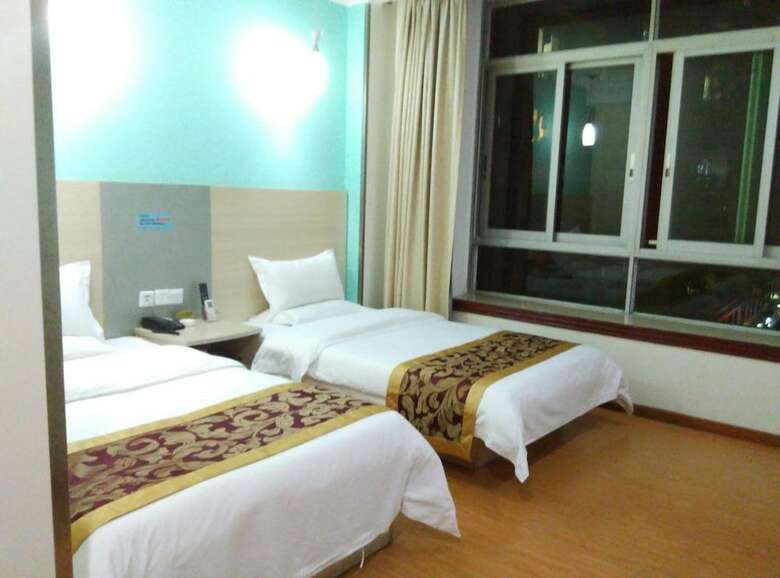 Donghua Hotel-guangzhou Exhibition Branch