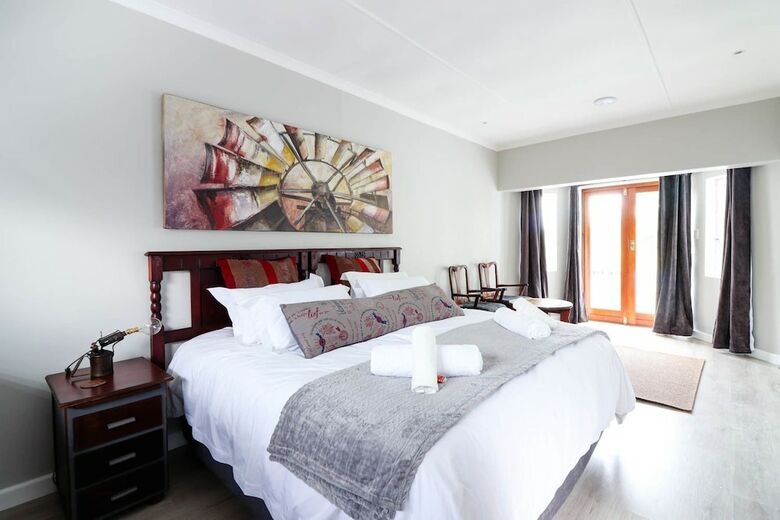 Hotel Arbour1