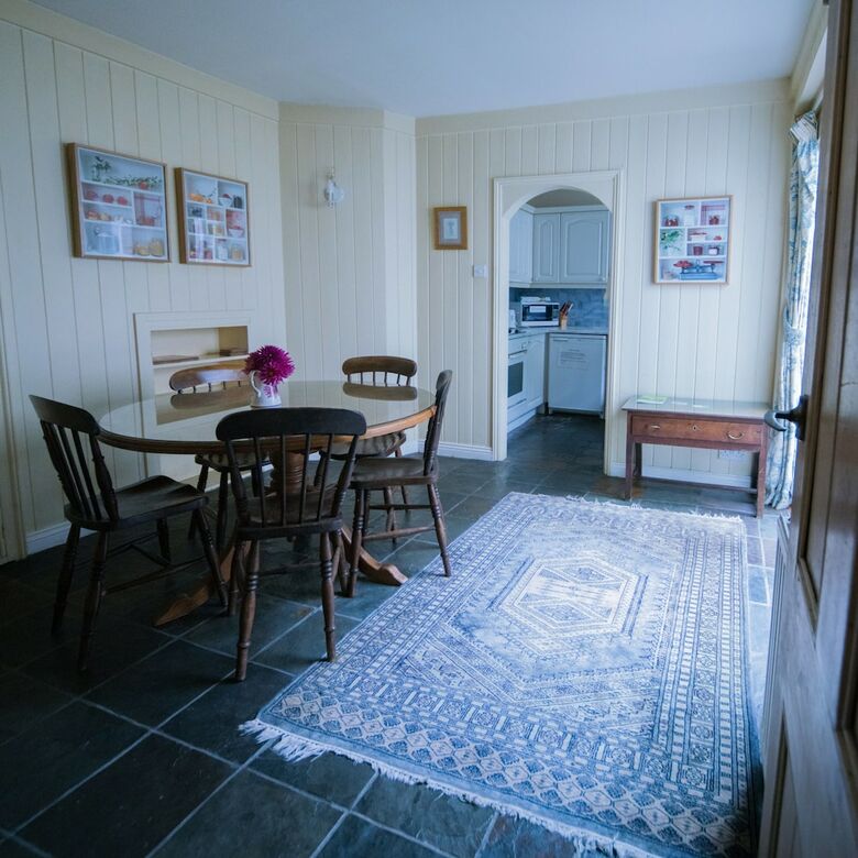 Hotel S. Howard Guesthouse