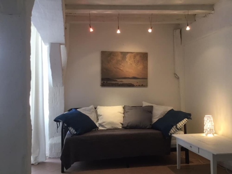 La Petite Maison D'� Cot�, N� 11