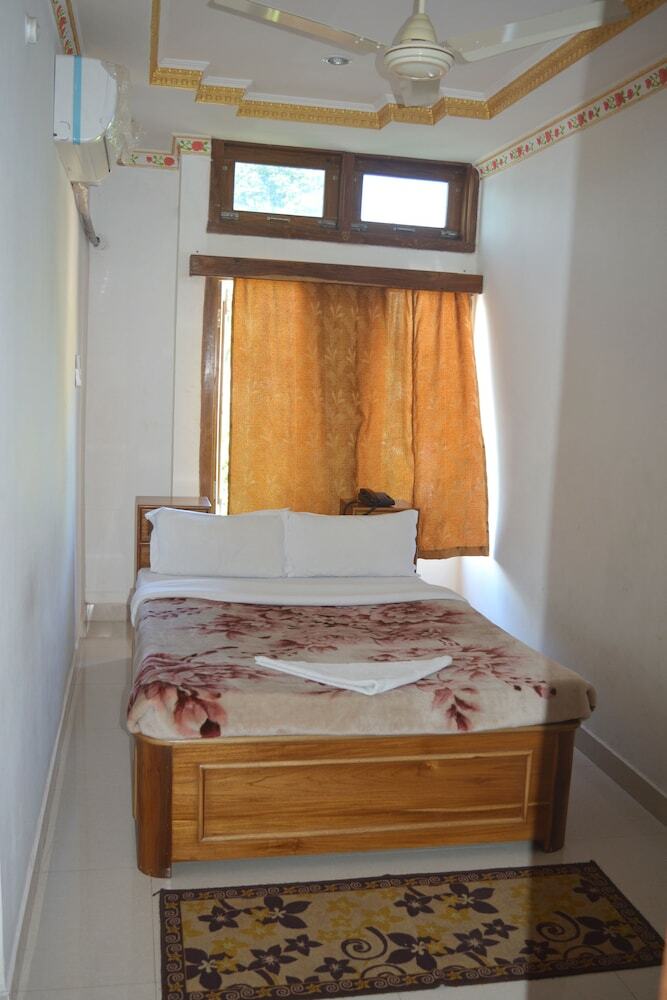 Hotel Kaziranga Continental