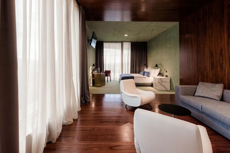Wine & Heritage Hotel Roxanich