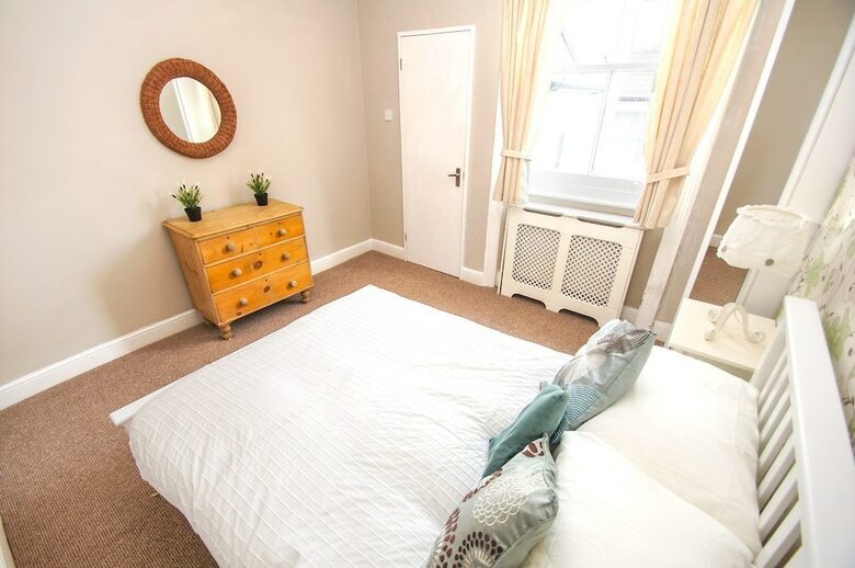 Sillwood Balcony Apartment