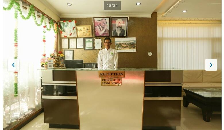 Hotel Moon Walk Residency