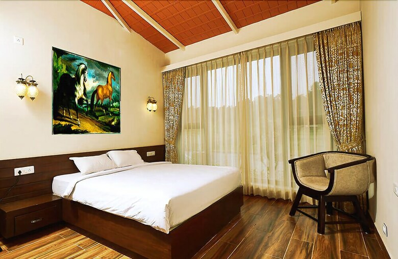 Hotel Sixth Element