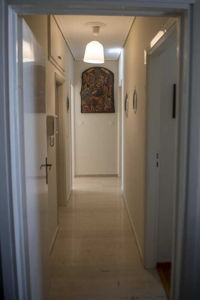Athens Deluxe Apartment Near Acropolis