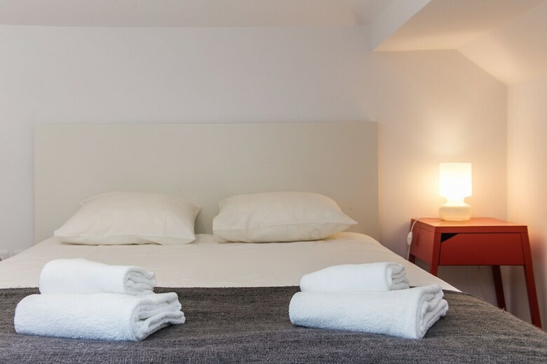 Hotel Home Out Rooms & Apartments