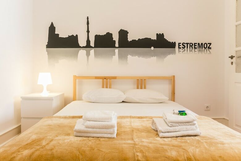 Hotel Home Out Rooms & Apartments