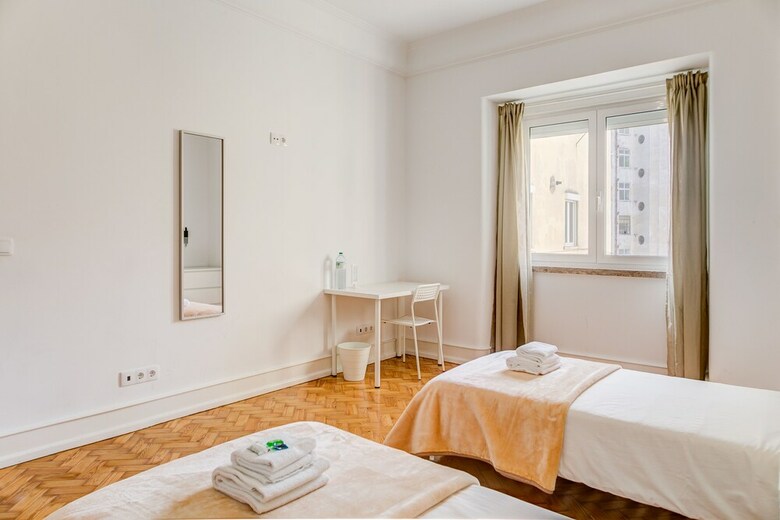 Hotel Home Out Rooms & Apartments