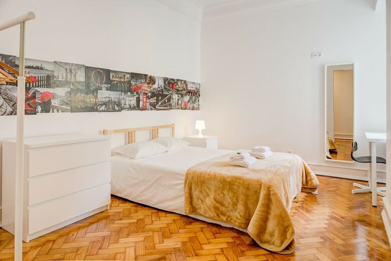Hotel Home Out Rooms & Apartments