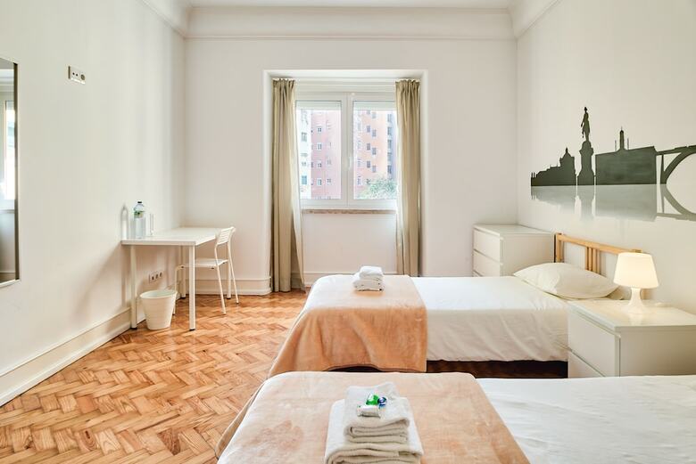 Hotel Home Out Rooms & Apartments