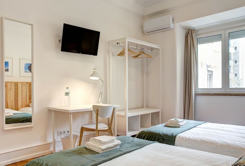 Hotel Home Out Rooms & Apartments