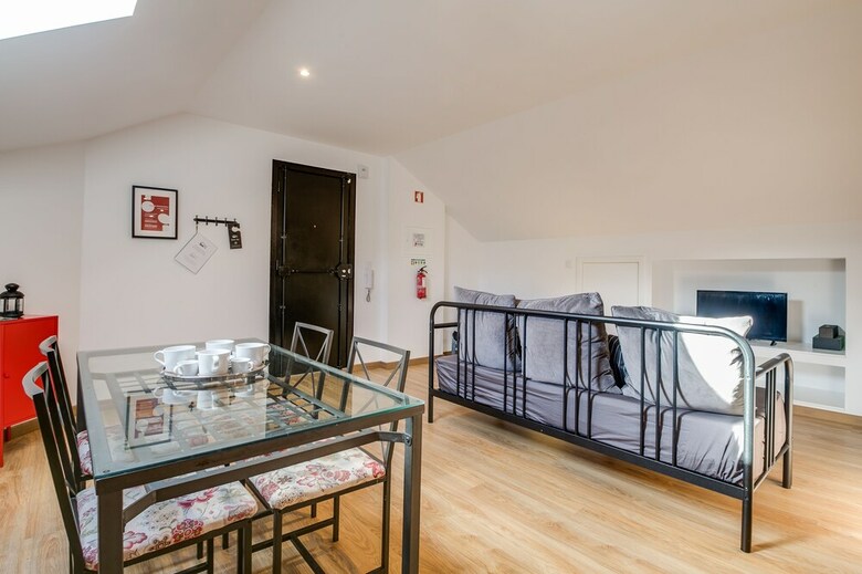 Hotel Home Out Rooms & Apartments