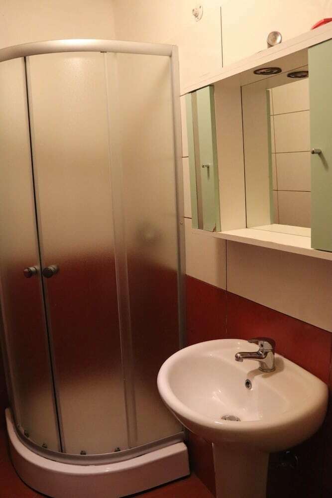 Hotel Rooms Merlika