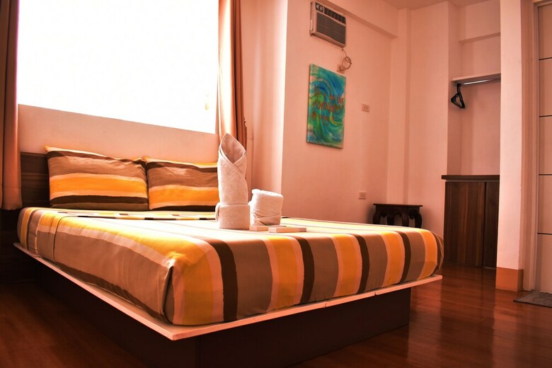 Sulit Dormitel And Budget Hotel