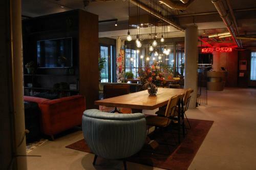 Hotel The Match