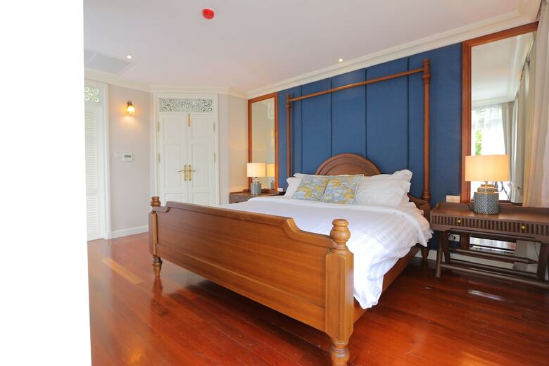 Hotel Hiranyakul  House